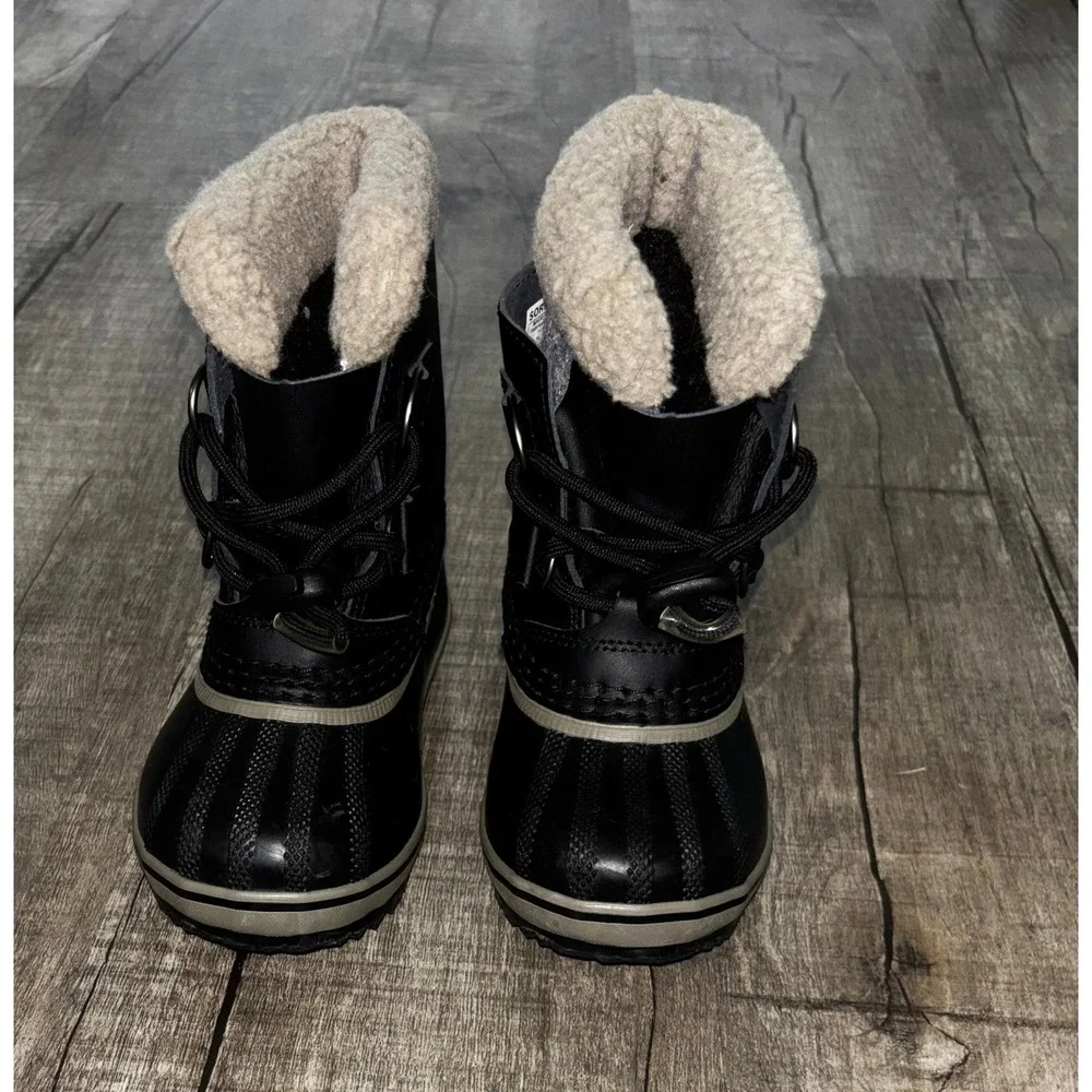 Sorel Yoot Pac Nylon Waterproof Snow Boots Black Grey Kids Size 8